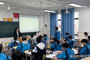 今日趣图：地球上除了梅西，没有球员不嫉妒C罗——鲁尼